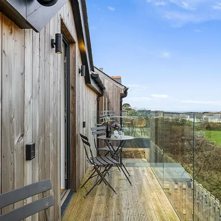 Cedar House St Agnes (Cornwall)