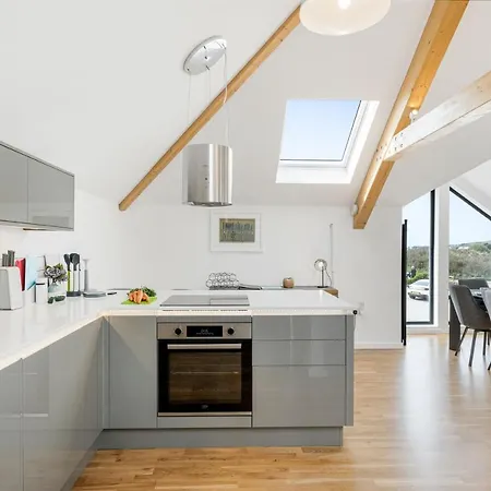 Holiday home Cedar House